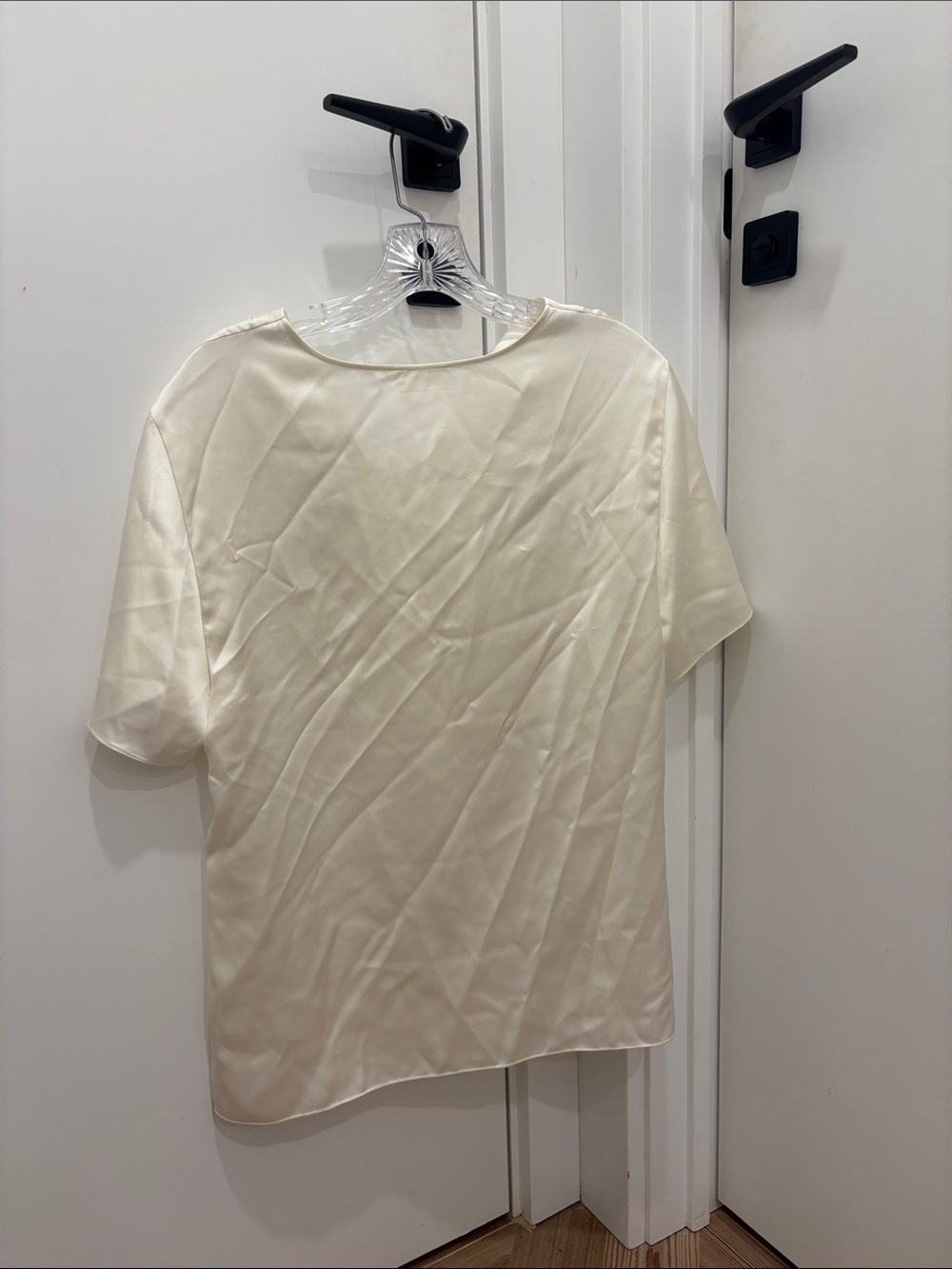 Lilysilk Cream Silk Short Sleeve Blouse - Picture 5 of 5